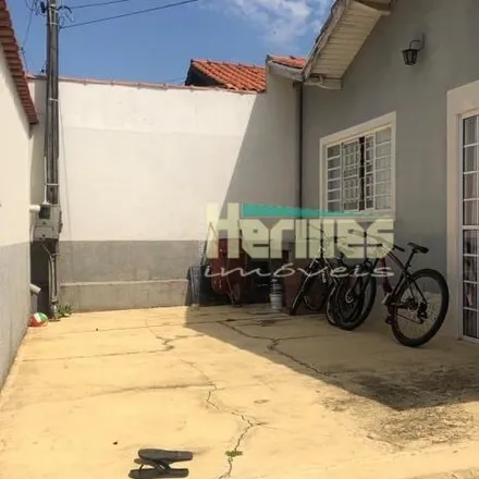 Buy this 3 bed house on Rua Viviane Cristina Clemente Telles in Paulínia - SP, 13142-192