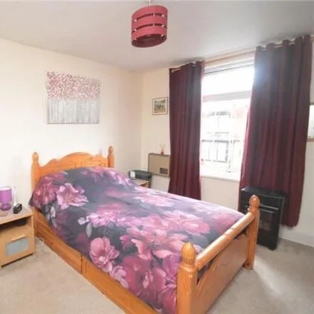 Image 5 - Woodlea Street, Leeds, LS11 7HY, United Kingdom - Townhouse for sale