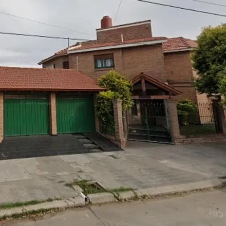 Buy this 4 bed house on Pehuajó 2366 in Residencial San Carlos, Cordoba