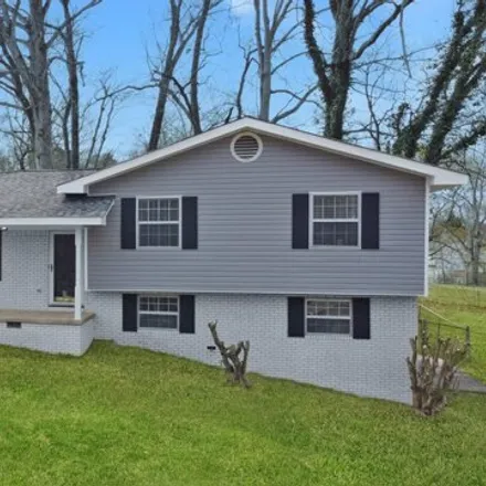 Buy this 3 bed house on 1600 Lisalynn Drive in Middle Valley, Hamilton County