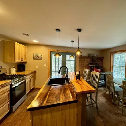 Image 3 - Stoney Drive, Lincoln, ME 04457, USA - House for sale