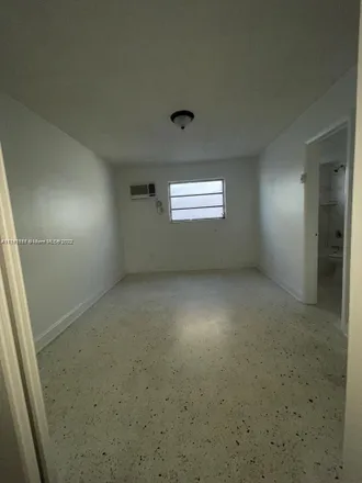 Image 9 - 458 Southwest 9th Street, Latin Quarter, Miami, FL 33130, USA - Apartment for rent