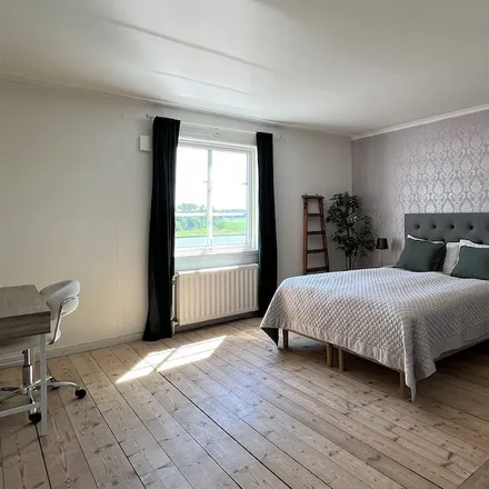 Rent this 3 bed house on 195 46 Märsta