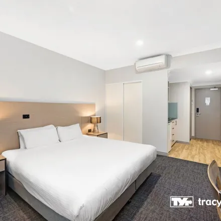 Image 3 - Oaks Sydney North Ryde Suites, 58-62 Delhi Road, Macquarie Park NSW 2113, Australia - Apartment for rent