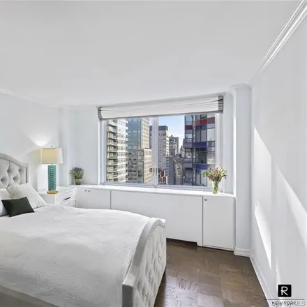 Image 5 - The Brevard, 245 East 54th Street, New York, NY 10022, USA - Condo for sale