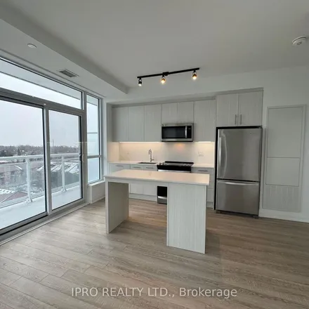 Image 7 - 2575 Danforth Avenue, Old Toronto, ON M4C 1L7, Canada - Apartment for rent