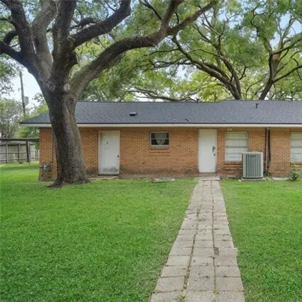 Buy this 2 bed house on 5557 Spring Cypress Road in Harris County, TX 77379