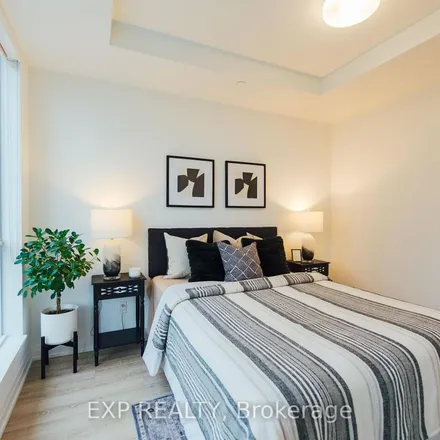 Image 5 - 2575 Danforth Avenue, Old Toronto, ON M4C 1L7, Canada - Apartment for rent