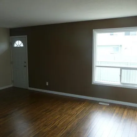 Rent this 3 bed apartment on Evansdale Community Centre in 9111 150 Avenue NW, Edmonton