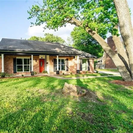 Image 2 - 7377 Sims Drive, Houston, TX 77061, USA - House for sale