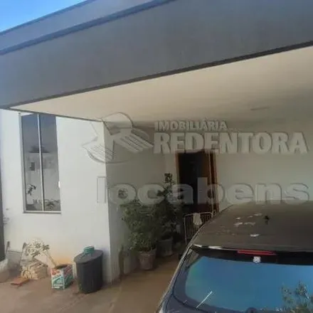 Buy this 3 bed house on Rua Marcos Evangelista Soares in Núcleo da Esperança, São José do Rio Preto - SP