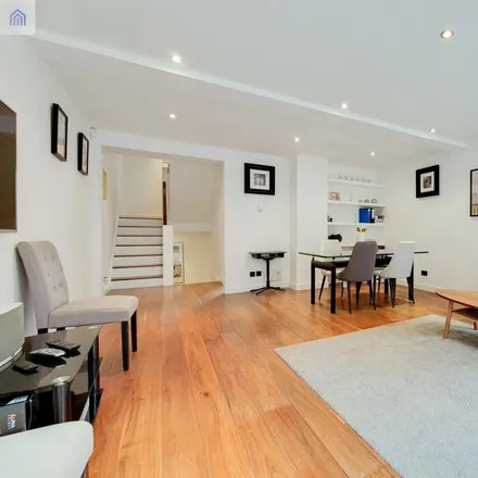 Image 2 - 25-30 Wapping Wall, Ratcliffe, London, E1W 3SF, United Kingdom - Townhouse for rent