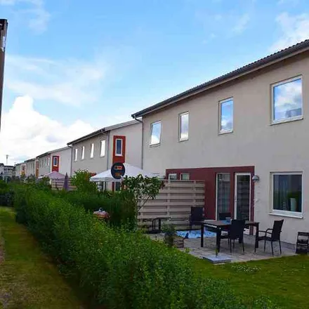 Rent this 4 bed apartment on Torparegatan 49 in 583 32 Linköping, Sweden