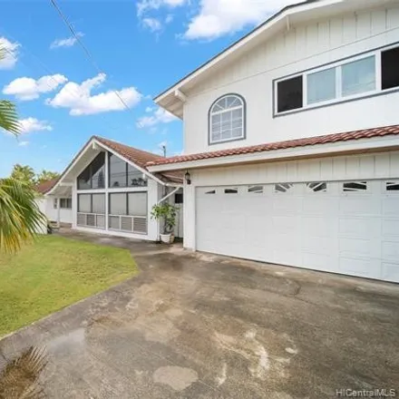 Buy this 7 bed house on 157 Omao Street in Kailua, HI 96734