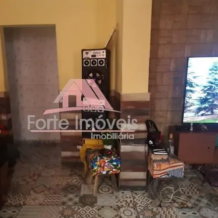 Buy this 2 bed house on Rua dos Caquizeiros in Cosmos, Rio de Janeiro - RJ