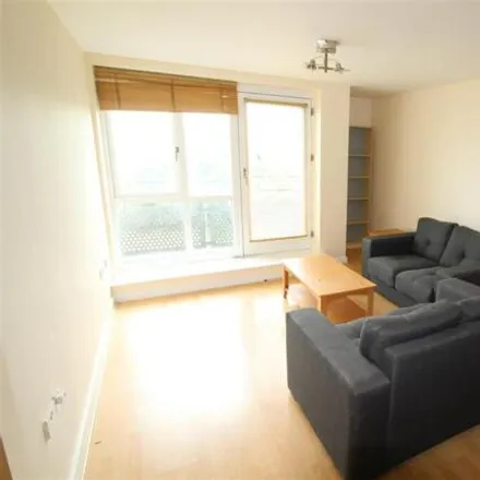 Image 3 - Lovell Park Towers, Lovell Park Hill, Leeds, LS7 1DS, United Kingdom - Room for rent