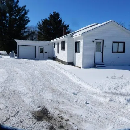 Buy this 2 bed house on Vermont Route 111 in Holland, VT 05829