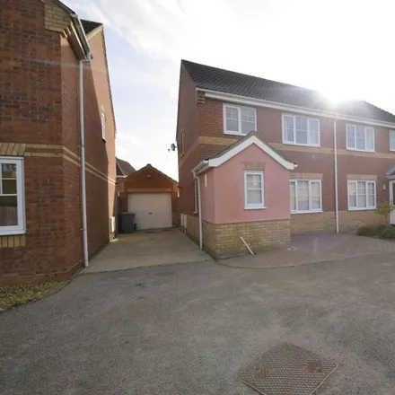 Rent this 3 bed duplex on Walsingham Drive in Thorpe Marriott, NR8 6FZ