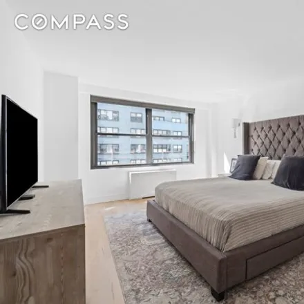 Image 5 - Place 57, 207 East 57th Street, New York, NY 10022, USA - Apartment for sale