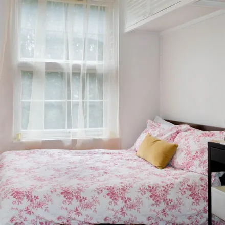 Rent this 1 bed room on Newbery House in Northampton Street, London