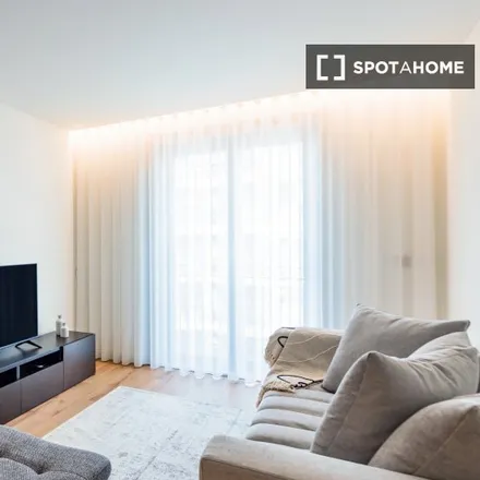Rent this 2 bed apartment on Hotel Nave in Avenida de Fernão de Magalhães 247, 4300-188 Porto