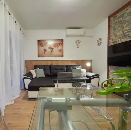 Image 2 - Carrer del Comte Borrell, 82, 08001 Barcelona, Spain - Apartment for rent