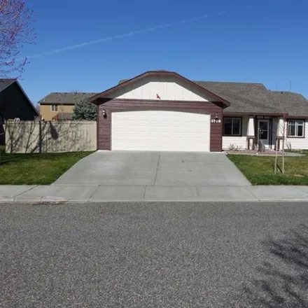 Buy this 3 bed house on 5702 West 11th Place in Kennewick, WA 99338