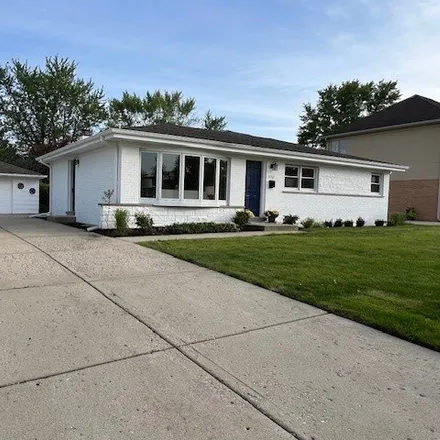 Buy this 3 bed house on 1761 West Martha Lane in Mount Prospect, IL 60056