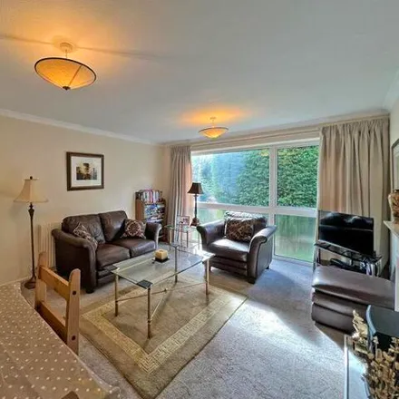 Image 2 - Winslow Drive, Wolverhampton, WV6 0LJ, United Kingdom - Apartment for sale