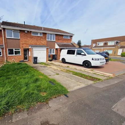 Rent this 3 bed townhouse on Ridge Nether Moor in Swindon, SN3 6NA
