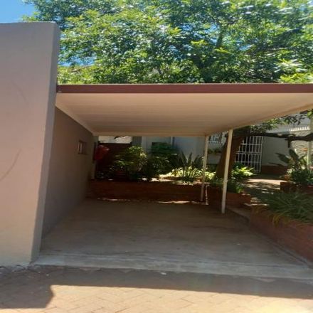Rent this 3 bed townhouse on Jan Rabie Street in Langenhovenpark, Bloemfontein