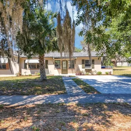 Image 1 - 603 Palm Avenue, Howey-in-the-Hills, Lake County, FL 34737, USA - House for sale
