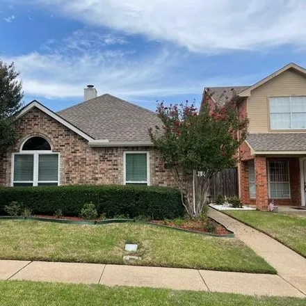 Buy this 3 bed house on 1335 Overlook Drive in Lewisville, TX 75067