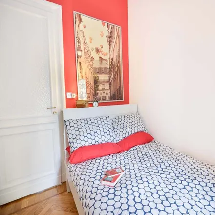 Rent this 4 bed room on Via San Secondo 101 in 10128 Turin TO, Italy