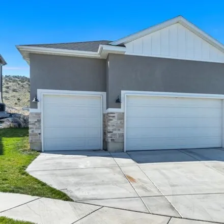 Image 2 - 7195 North Skyview Court, Eagle Mountain, UT 84005, USA - House for sale