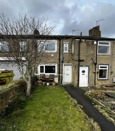 Rent this 2 bed house on Beacon Road Reevy Avenue in Beacon Road, Bradford