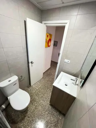 Image 4 - Carrer de Reig Genovés, 7, 46019 Valencia, Spain - Room for rent