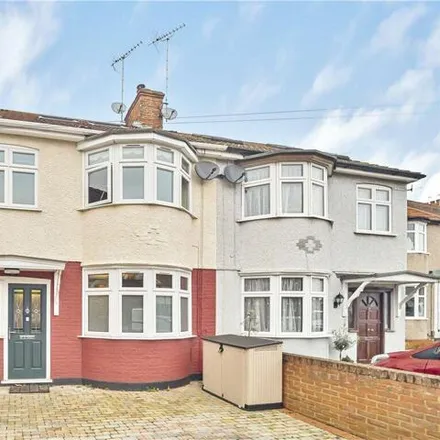 Buy this 4 bed duplex on Kneller Gardens in London, TW7 7NP