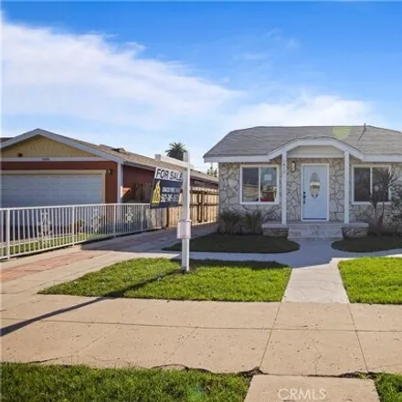 Buy this 3 bed house on 1620 West 51st Place in Los Angeles, CA 90062