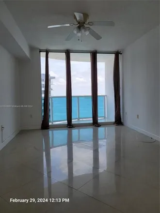 Image 9 - 1881 John F. Kennedy Causeway, North Bay Village, Miami-Dade County, FL 33141, USA - Condo for rent