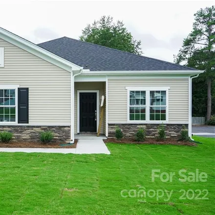 Buy this 3 bed house on 707 West Mountain Street in Kings Mountain, NC 28086