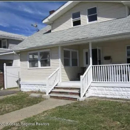 Rent this 4 bed duplex on 110 17th Avenue in Belmar, Monmouth County