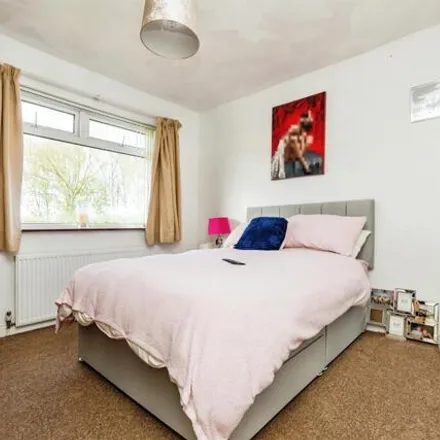 Image 9 - Home, 10 Roundwood Grove, Rawmarsh, S62 5HN, United Kingdom - Duplex for sale