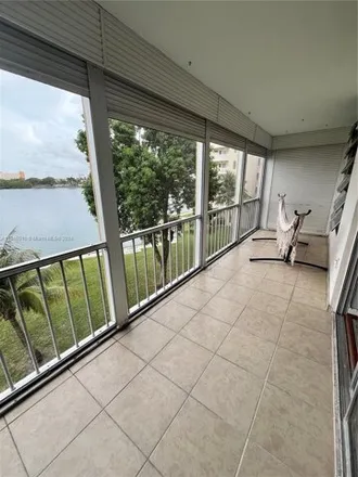 Image 5 - 2930 Point East Drive, Aventura, FL 33160, USA - Condo for rent