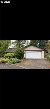 Buy this 3 bed house on 12433 Southeast Grove Court in Milwaukie, OR 97222