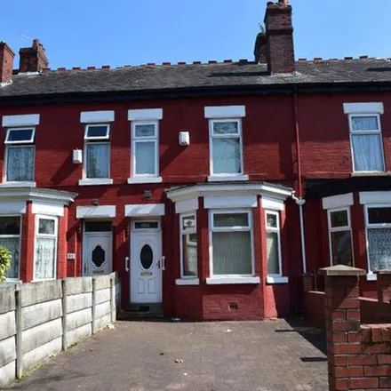 Rent this 4 bed townhouse on Birch Lane in Manchester, M13 0WH