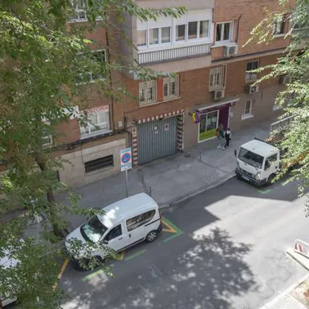 Rent this 5 bed apartment on Tesorería General de la Seguridad Social in Calle de Agustín de Foxá, 28