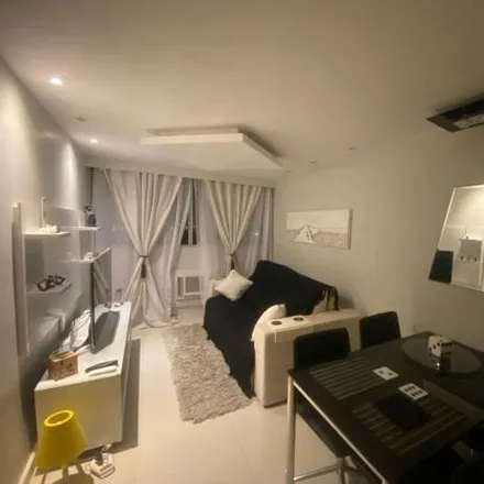 Buy this 2 bed apartment on Travessa Alberto dos Santos Carvalho in Santana, Niterói - RJ