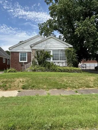Buy this 2 bed house on 1624 Olive St in Evansville, Indiana