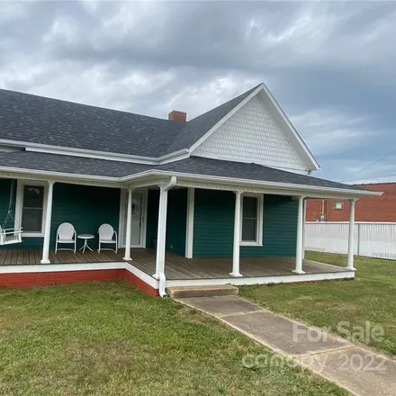 Image 1 - 4871 South Depot Street, Claremont, Catawba County, NC 28610, USA - House for sale